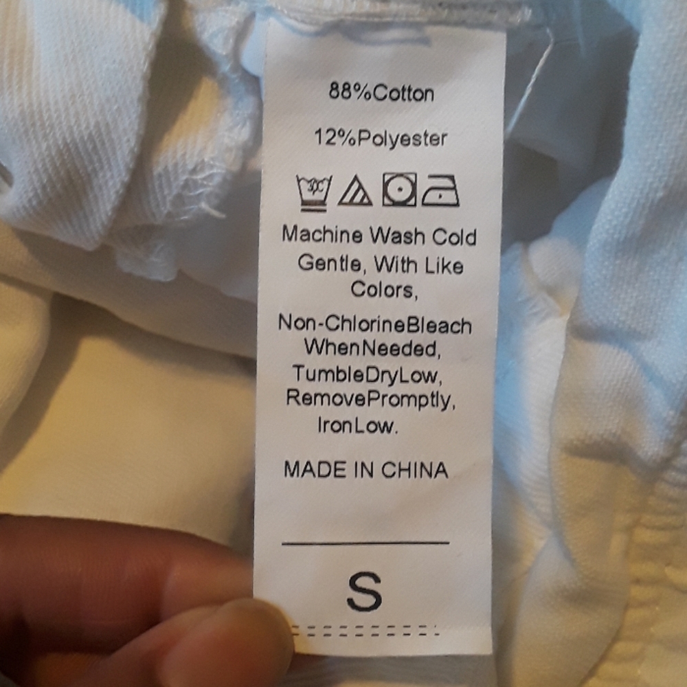 Overall white distressed shorts - Picture 8 of 8